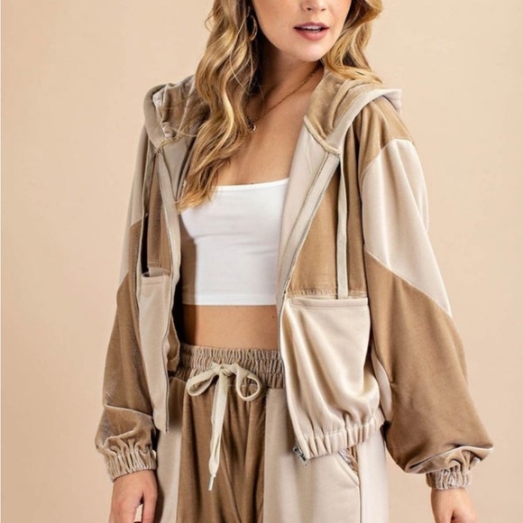 It’s a SET! Very high quality taupe velvety soft pants and jacket S M L - Picture 6 of 6